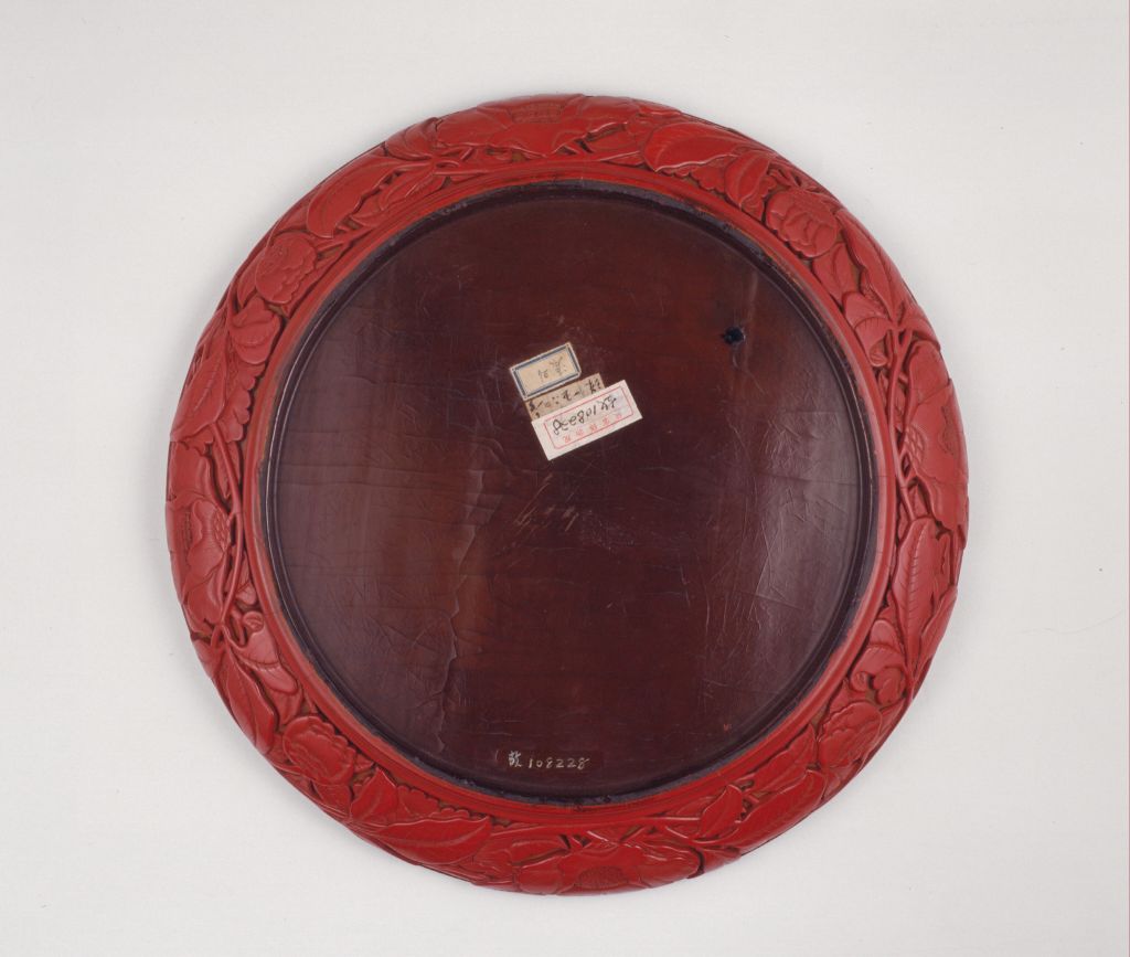 图片[2]-Reddish double-layer camellia disc-China Archive